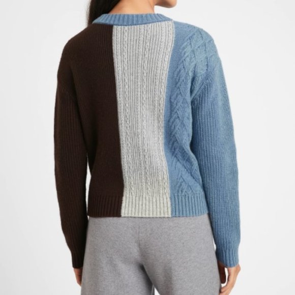 NWT Banana Republic Cable-Knit Cropped Sweater - Picture 4 of 11